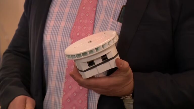The Tech Behind Vape Detectors and How They're Keeping Schools Safe